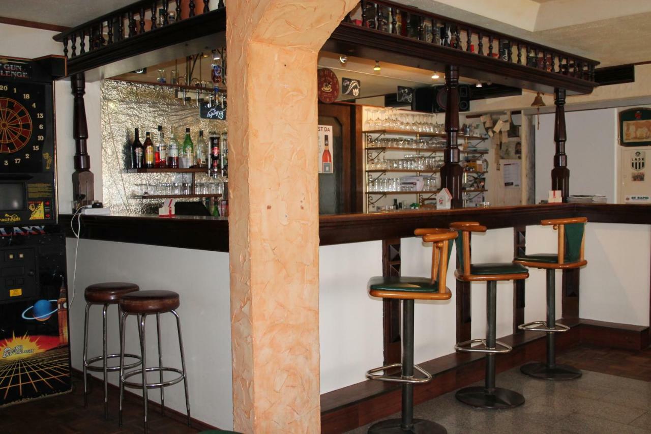 Gasthof-Cafe-Risano Haslach an der Muhl ภายนอก รูปภาพ